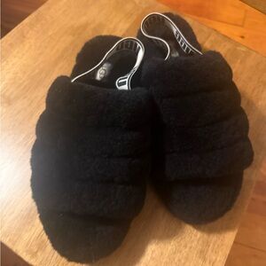 Ugg slipper great condition size 9
Women